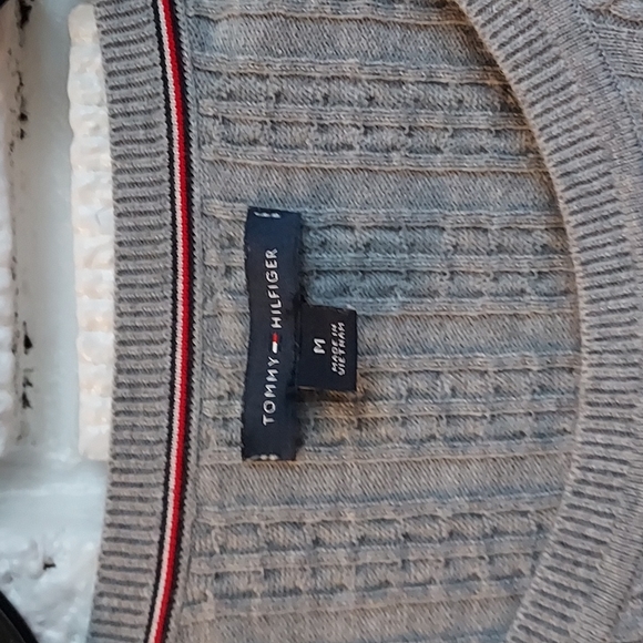 Tommy Hilfiger Sweater - Picture 3 of 8